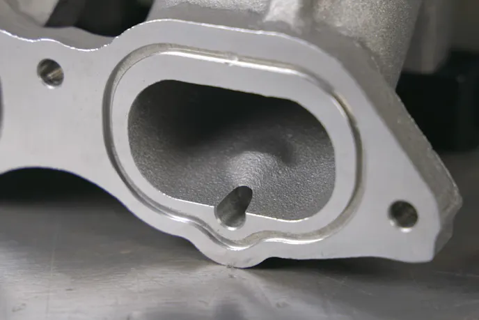 Holley's Hi-Ram and Ultra Lo-Ram Intake Manifolds (2)