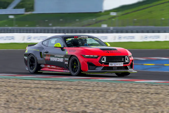 Mustang RTR Spec 5-TA