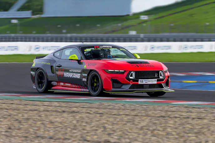 Mustang RTR Spec 5-TA