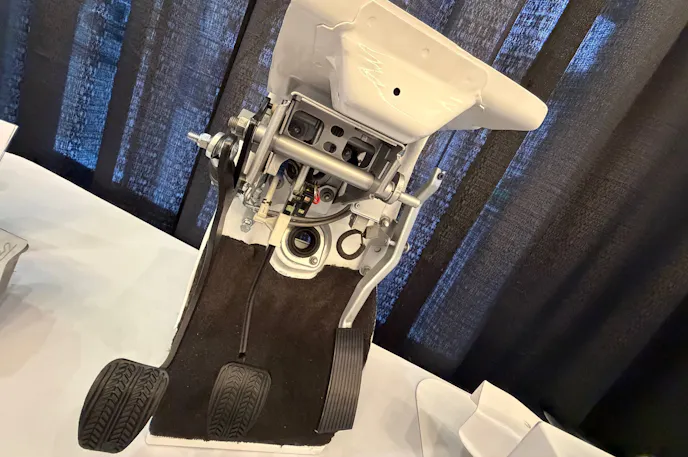 Modern Driveline 1994-2004 Mustang Stealth In-Dash Hydraulic Clutch Master Cylinder Kit