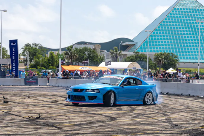 Blue Newedge Mustang drift car