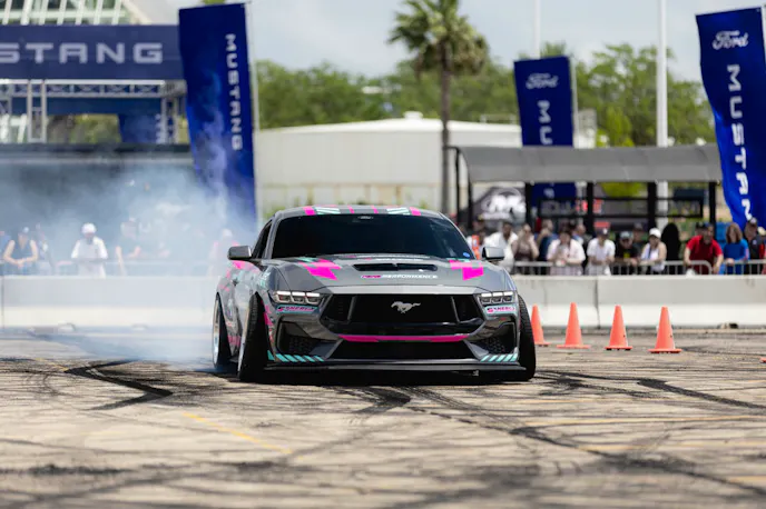 S650 Mustang Burnout
