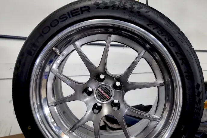 Fox v Ferrari Mustang Brakes, Wheels, Tires