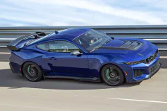 fm-2026-mustang-dark-horse-sc-track-pack-02-www.fordmuscle.com