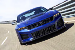 fm-2026-mustang-dark-horse-sc-track-pack-04-www.fordmuscle.com