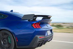 fm-2026-mustang-dark-horse-sc-track-pack-14-www.fordmuscle.com