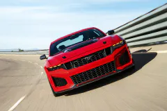 fm-2026-mustang-dark-horse-sc-08-www.fordmuscle.com