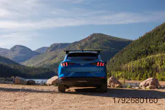 14-FM-Mustang-Mach-E-Trail_Gallery