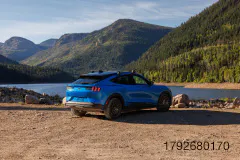 16-FM-Mustang-Mach-E-Trail_Gallery